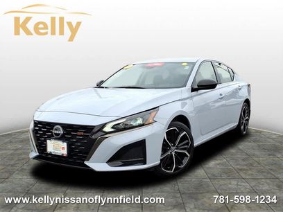 Used 2023 Nissan Altima 2.5 SR