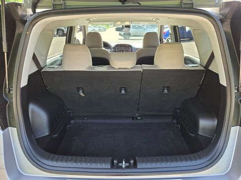 Used 2025 Kia Soul LX FWD image 18