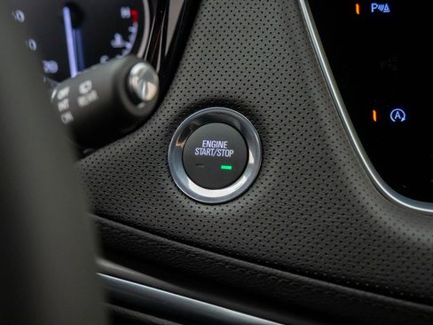 New 2026 Cadillac XT5 Luxury w/ LPO, Floor Liner Package image 22