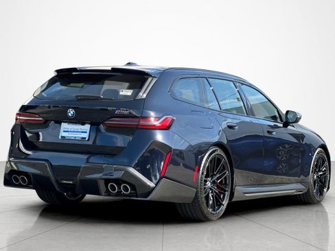 New 2027 BMW M5 Touring AWD/4WD image 5