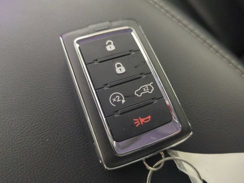 Used 2022 Jeep Grand Cherokee L Limited w/ Luxury Tech Group II AWD/4WD image 41