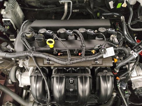 Used 2018 Ford Fusion SE w/ Fusion SE Technology Package image 30