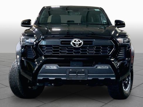 Used 2024 Toyota Tacoma TRD Off-Road AWD/4WD image 4