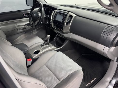 Used 2015 Toyota Tacoma 4x4 Double Cab w/ TRD Sport Package image 11