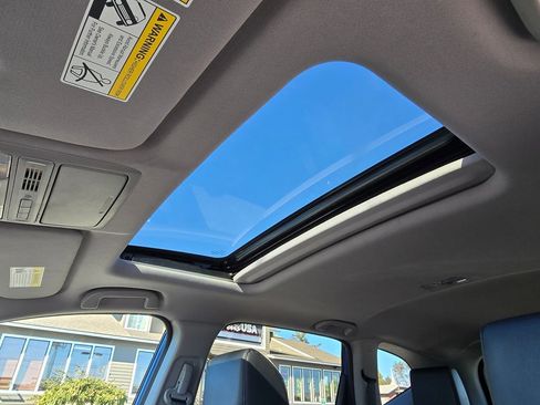 Used 2021 Honda CR-V EX-L image 25