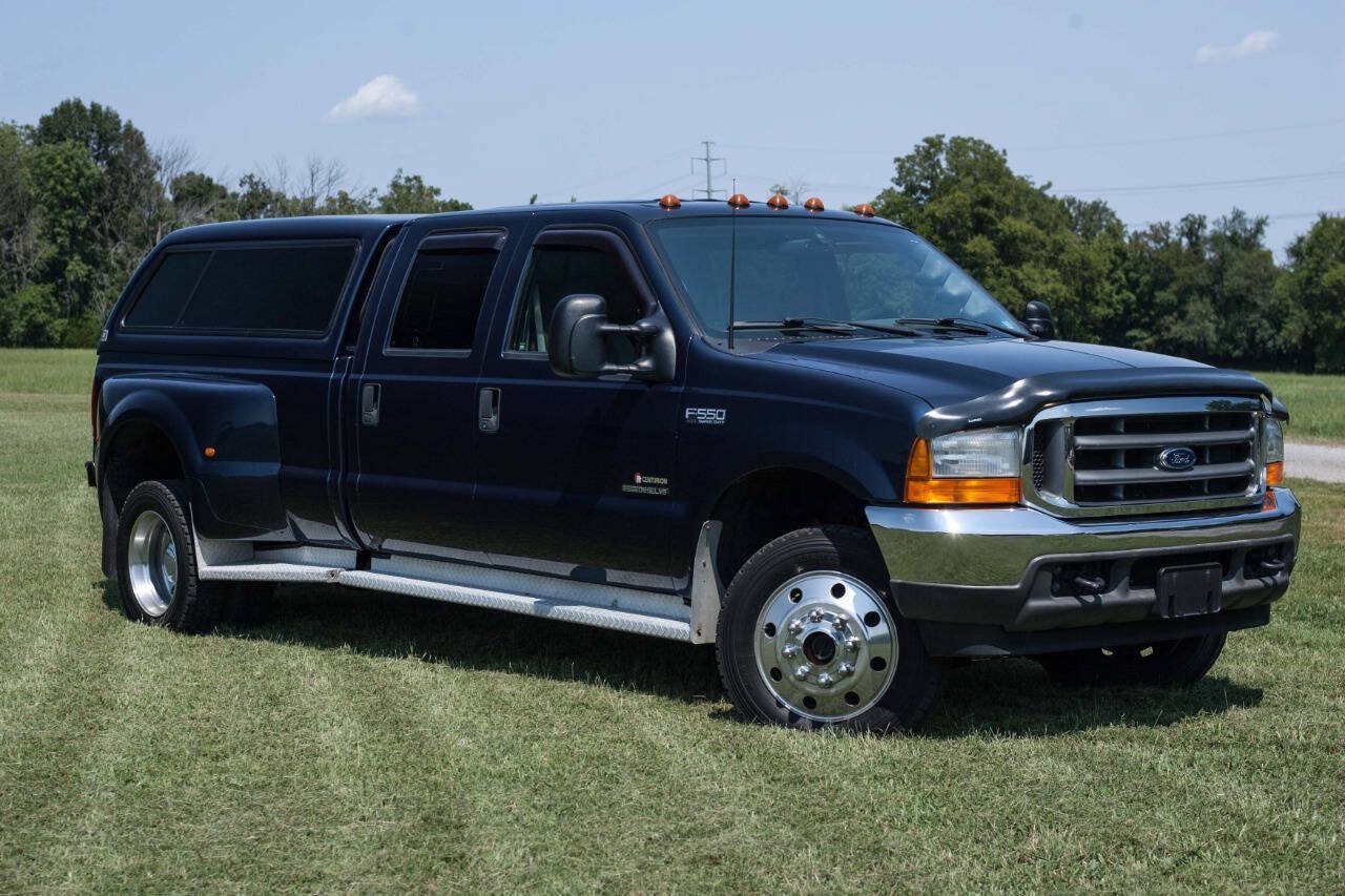 Used 2001 Ford F550 4x4 Crew Cab Super Duty image 3
