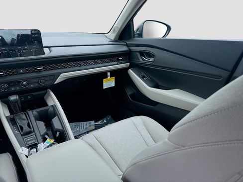New 2026 Honda Accord SE image 18