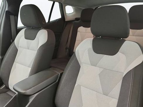 Used 2024 Chevrolet Trax LS w/ LS Convenience Package FWD image 9
