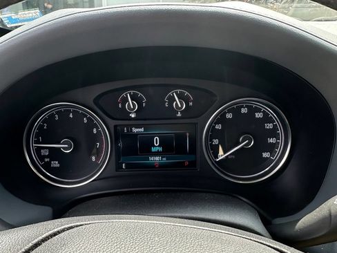 Used 2019 Buick Enclave Essence FWD image 15