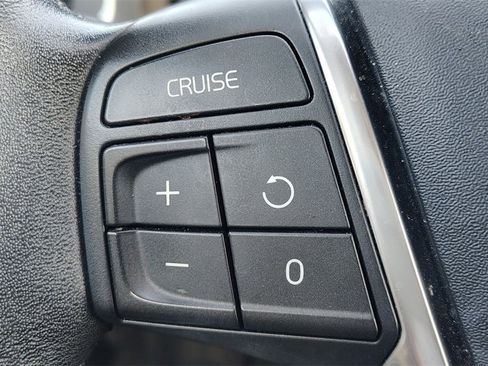 Used 2016 Volvo S60 T5 Premier image 16