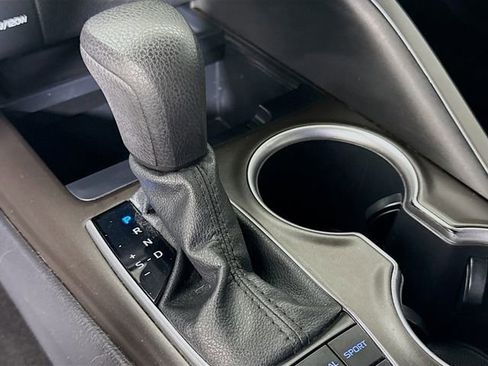 Used 2022 Toyota Camry LE w/ Carpet Mat Package (TMS) image 16