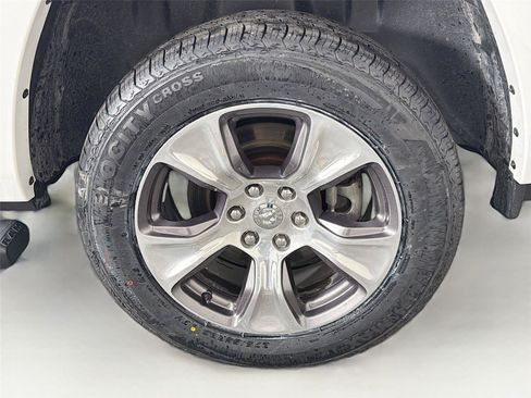 Used 2021 RAM 1500 Laramie w/ Sport Appearance Package AWD/4WD image 35