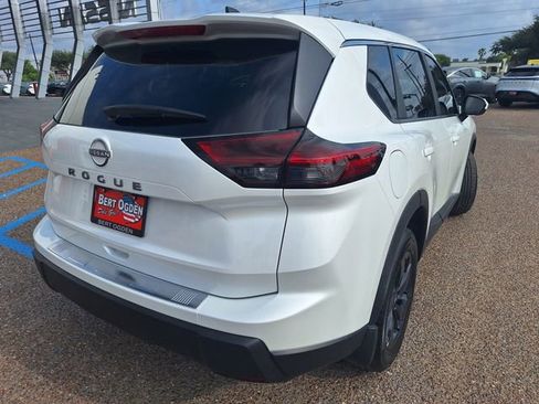 Certified 2026 Nissan Rogue SV image 7