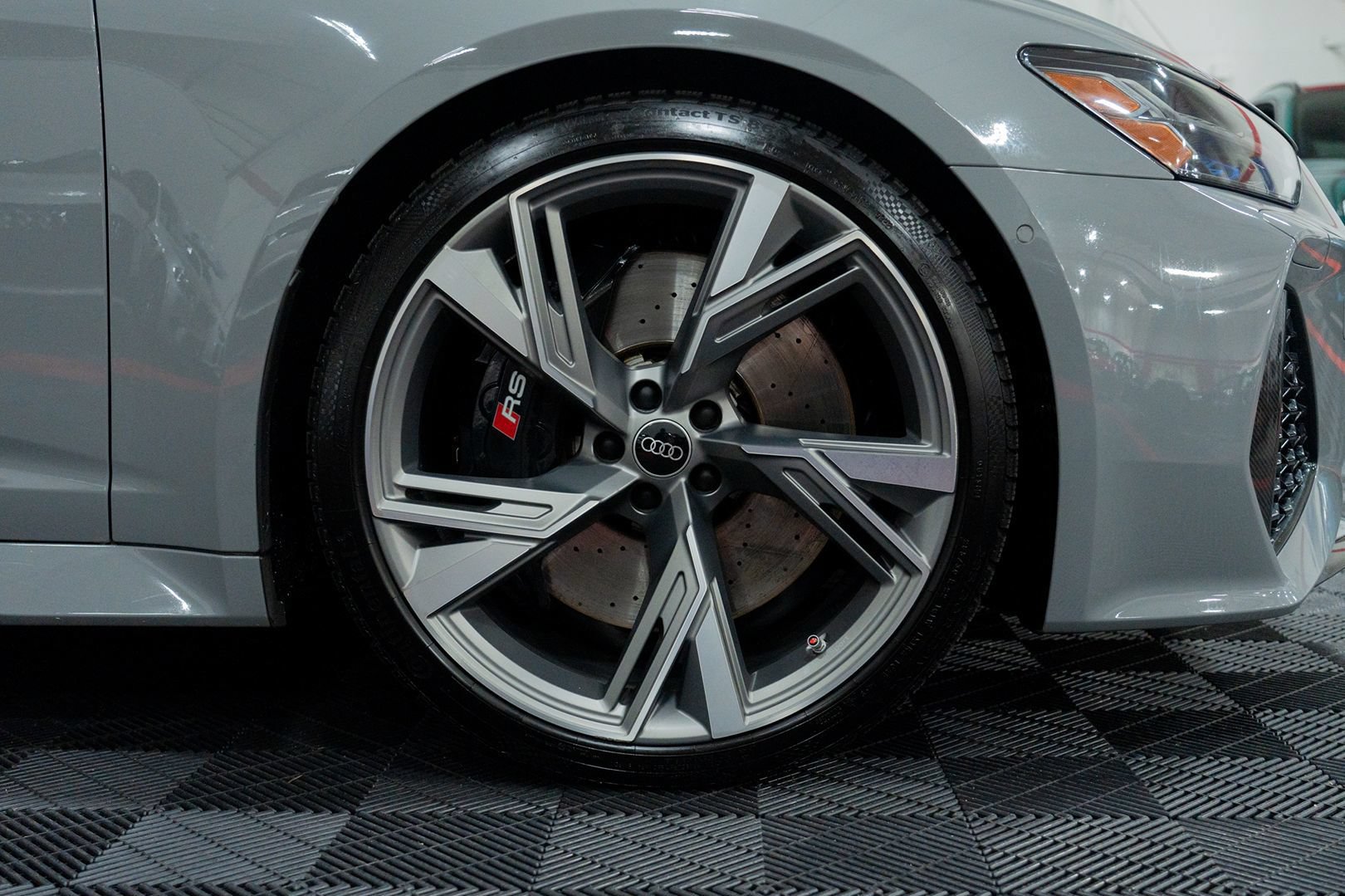 Used 2022 Audi RS 6 w/ Carbon Optic Package AWD/4WD image 14