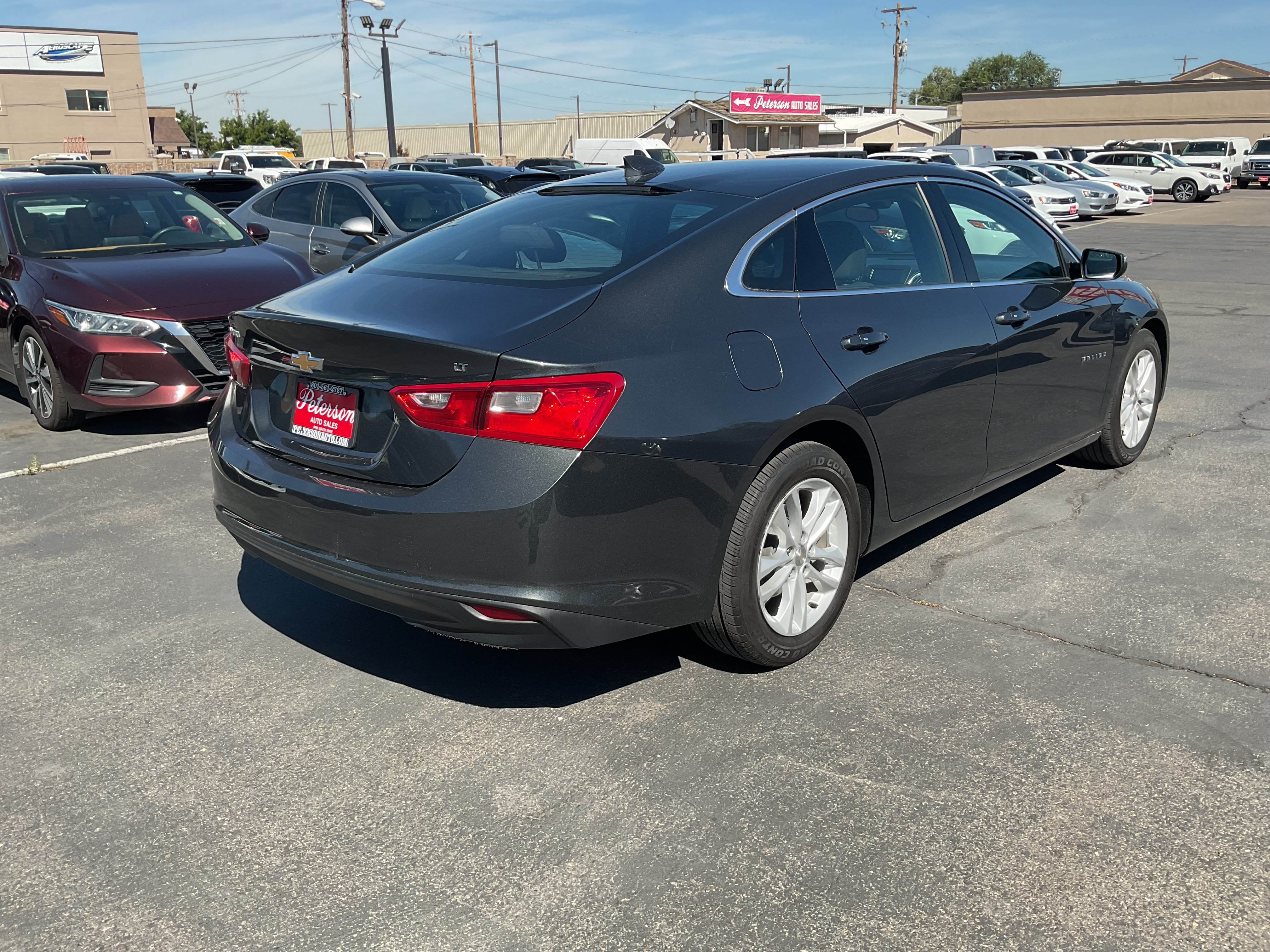 Used 2017 Chevrolet Malibu LT FWD image 6