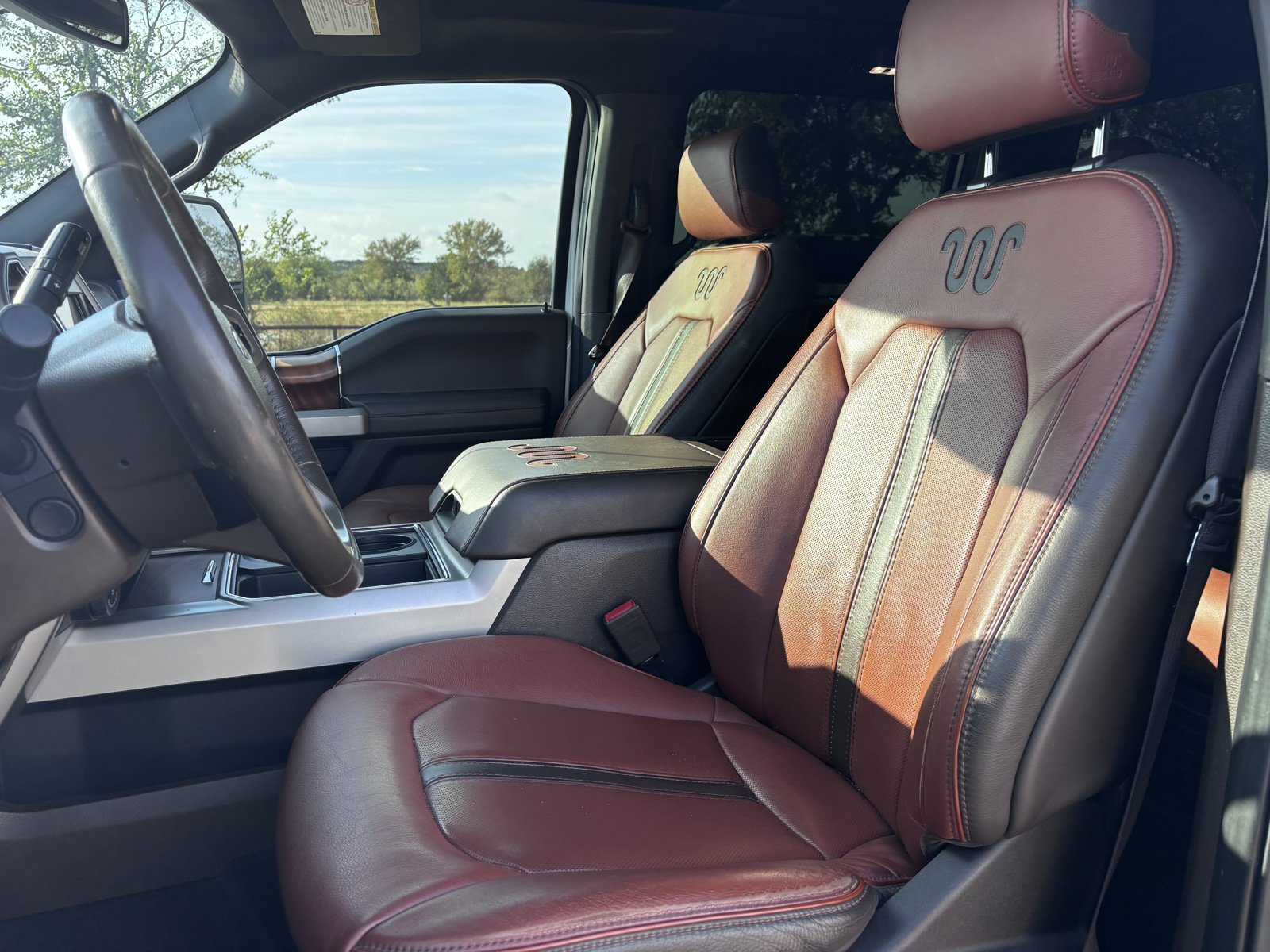 Used 2020 Ford F350 King Ranch w/ King Ranch Ultimate Package AWD/4WD image 13