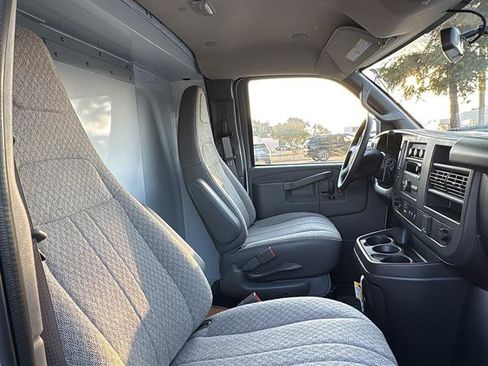 New 2025 Chevrolet Express 3500 w/ Power Convenience Package image 12