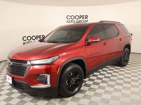 Used 2024 Chevrolet Traverse LT image 10
