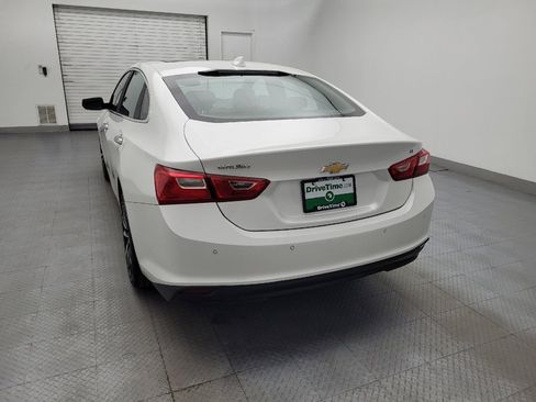 Used 2018 Chevrolet Malibu LT w/ Leather Package image 6