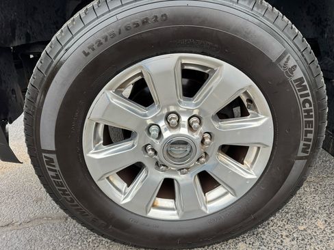 Used 2017 Ford F350 Platinum image 13