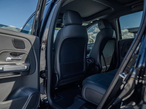 Used 2023 Mercedes-Benz EQB 250+ image 18