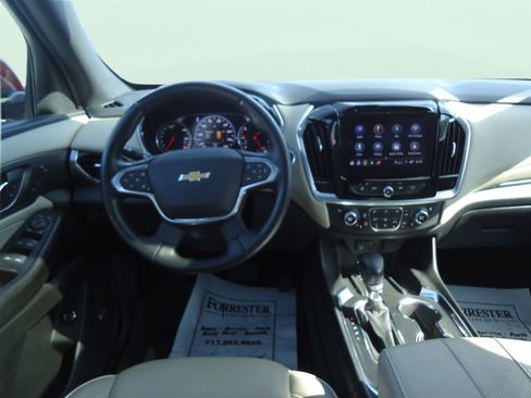 Used 2022 Chevrolet Traverse Premier w/ LPO, 'HIT The Road' Package AWD/4WD image 11