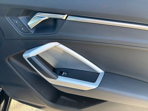 Used 2022 Audi Q3 2.0T Premium w/ Convenience Package image 31