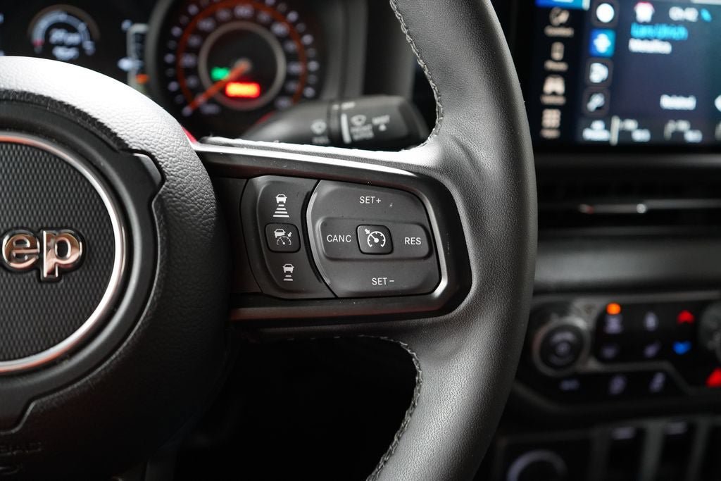 Certified 2025 Jeep Wrangler Sport AWD/4WD image 10