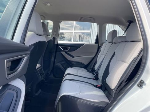 Used 2022 Subaru Forester AWD/4WD image 12