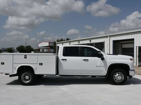 New 2025 Chevrolet Silverado 3500 W/T w/ WT Convenience Package AWD/4WD image 8
