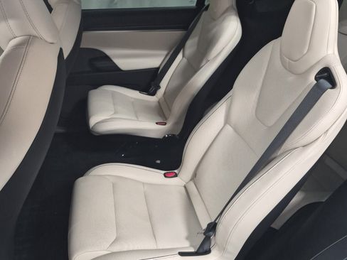 Used 2022 Tesla Model X Plaid AWD/4WD image 3