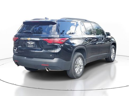 Used 2023 Chevrolet Traverse LT image 4