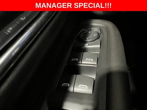 Used 2023 Chevrolet Tahoe LT AWD/4WD image 17