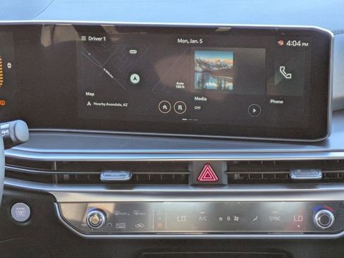 Used 2025 Kia Sorento S w/ Panoramic Sunroof Package image 20