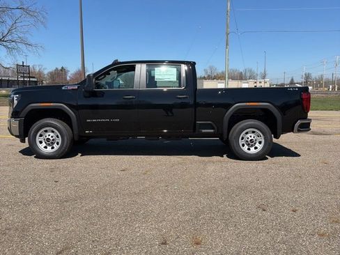 New 2026 GMC Sierra 2500 Pro AWD/4WD image 8