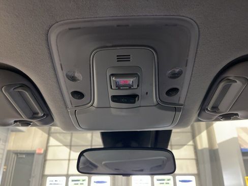 Used 2020 Toyota Prius Prime XLE image 26