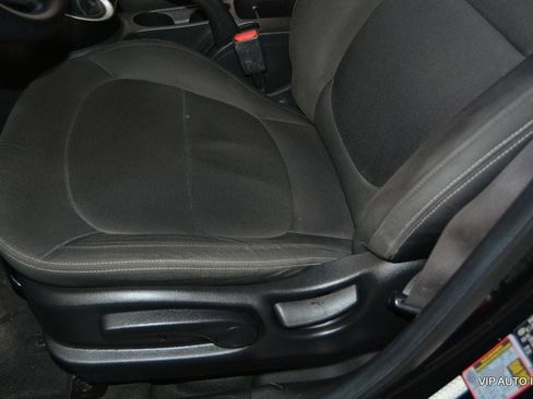 Used 2016 Kia Soul image 17