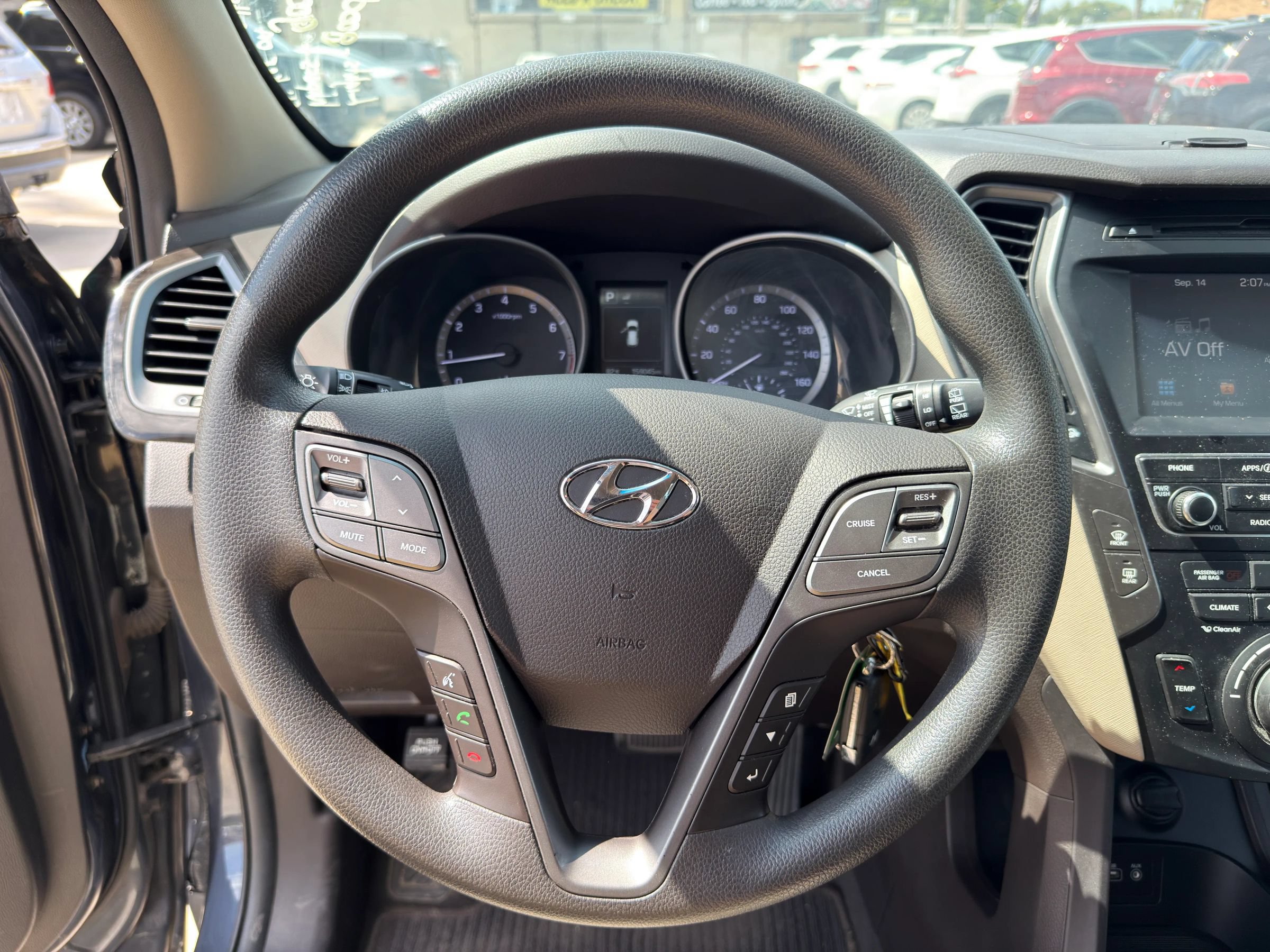 Used 2017 Hyundai Santa Fe Sport FWD image 11