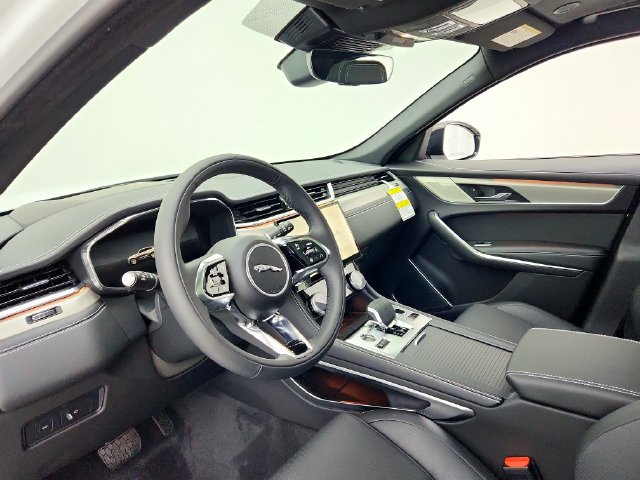 Certified 2026 Jaguar F-PACE R-Dynamic S AWD/4WD image 20