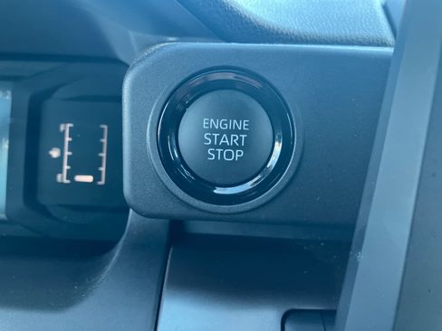 Certified 2026 Toyota Tacoma SR5 AWD/4WD image 24
