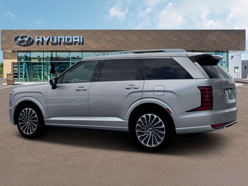 New 2026 Hyundai Palisade Calligraphy FWD image 4