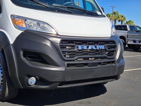 Used 2025 RAM ProMaster 2500 w/ Convenience Group FWD image 8