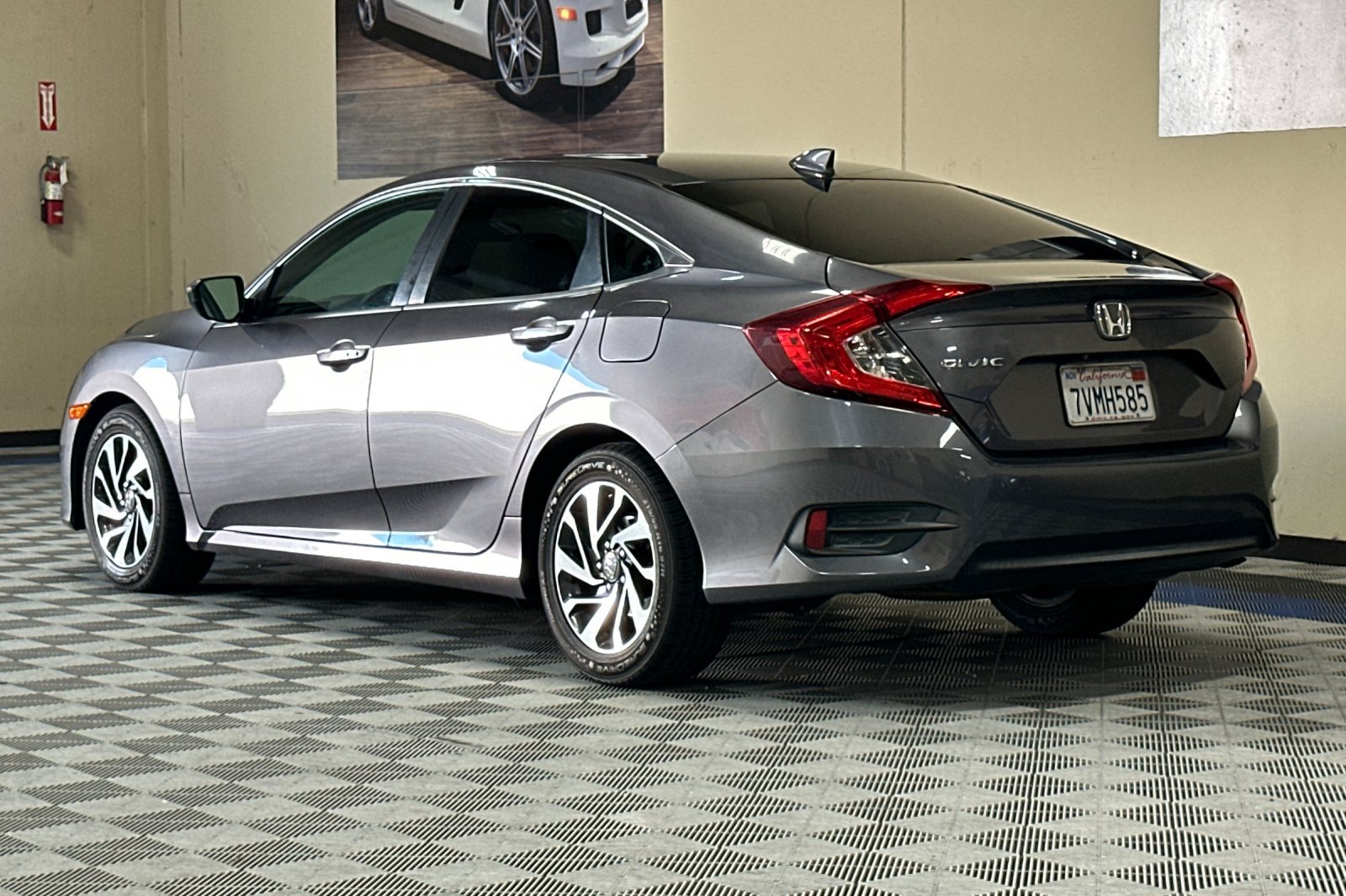 Used 2017 Honda Civic EX image 6