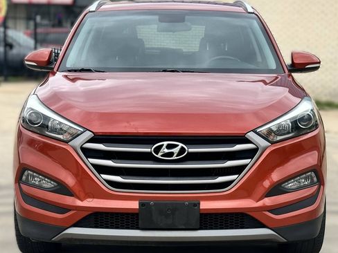 Used 2016 Hyundai Tucson Sport FWD image 2