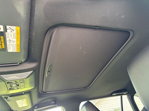 Used 2019 Toyota RAV4 XSE w/ Carpet Mat Package AWD/4WD image 29