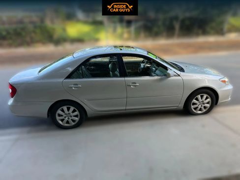 Used 2002 Toyota Camry XLE image 6