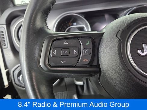 Used 2022 Jeep Gladiator Willys image 15