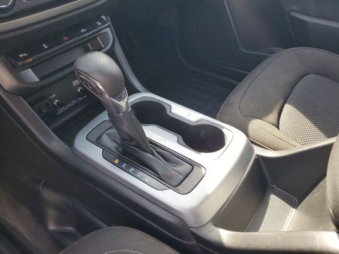 Used 2022 Chevrolet Colorado LT w/ Fleet Safety Package RWD image 19