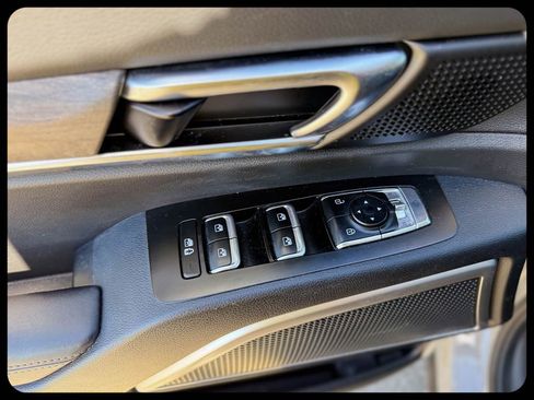 Used 2022 Kia Telluride EX w/ EX Premium Package image 24