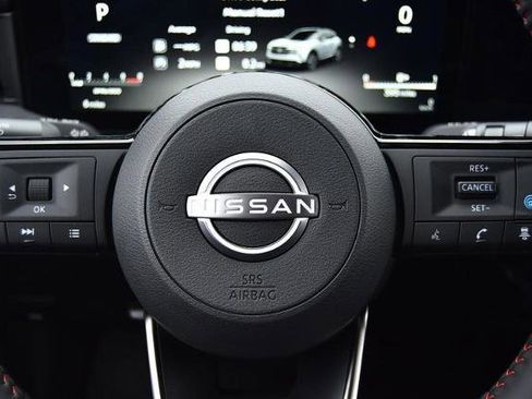 New 2025 Nissan Kicks SR image 22